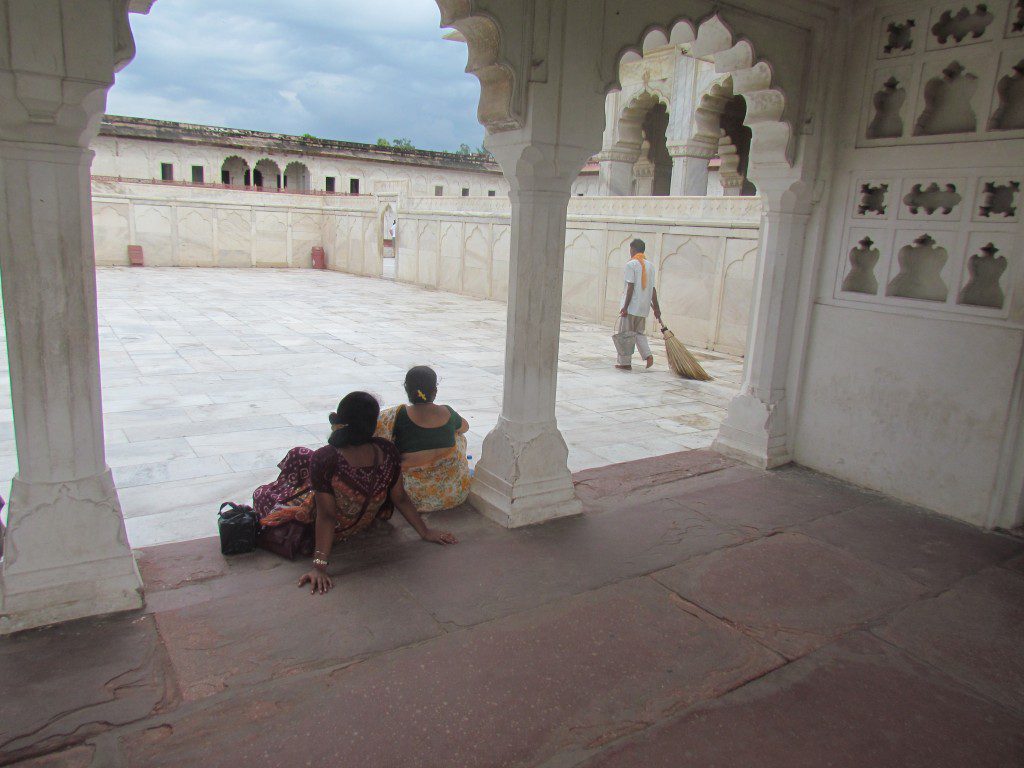 Put u Indiju – prvi deo: Ružičasti grad